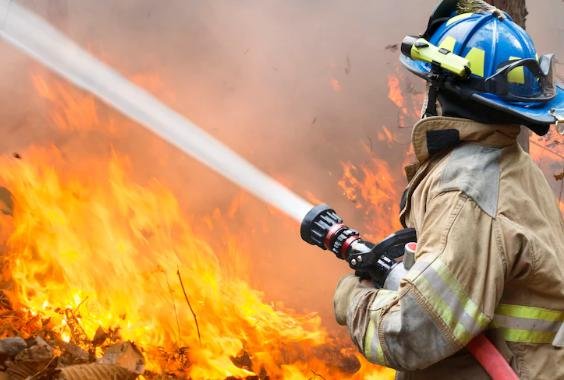 Mangueira de incêndio tipo 1 ou tipo 2: entenda a diferença  - Fuctura